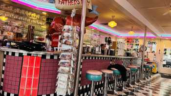 PT Soda Fountain & Diner