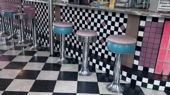 PT Soda Fountain & Diner