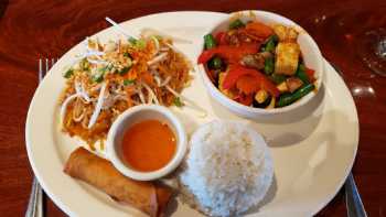 Phoumy's Thai Cuisine