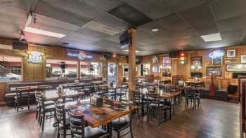 Silver Star Sports Bar & Grill