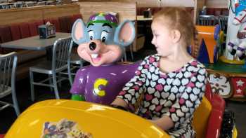 Chuck E. Cheese