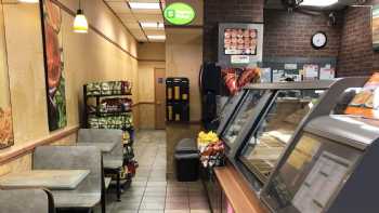 Subway Restaurants - Downtown Woodinville