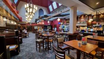 Hunters Hall - JD Wetherspoon