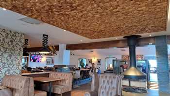 The Braes Bar & Restaurant