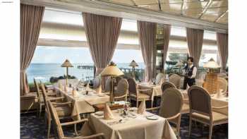 Seeterrassen-Restaurant mit Ostseeblick