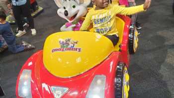 Chuck E. Cheese