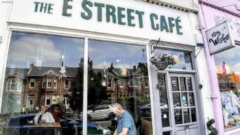 E-Street Café