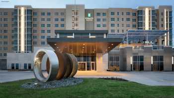 Embassy Suites by Hilton Kansas City Olathe