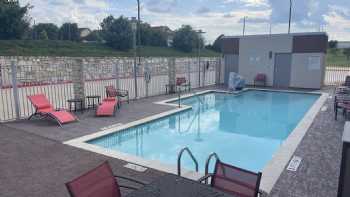 Holiday Inn Express & Suites Brenham South, an IHG Hotel