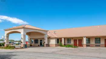 Big Lake Inn & Suites