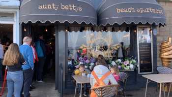 Aunty Bettys