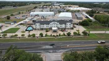 Baymont by Wyndham College Station