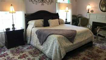 Hudspeth House Bed & Breakfast