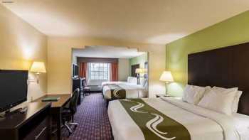 Quality Inn near SeaWorld - Lackland