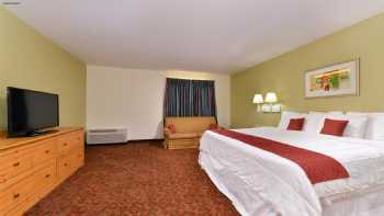 Americas Best Value Inn & Suites Winnie