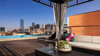 CANVAS Hotel Dallas