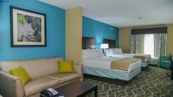 Holiday Inn Express & Suites Cuero, an IHG Hotel