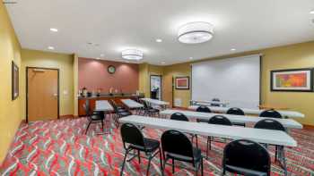 Best Western Plus Denton Inn & Suites