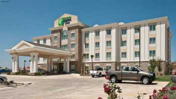 Holiday Inn Express & Suites Pearsall, an IHG Hotel