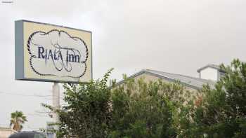 Riata Inn