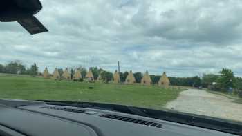 Teepee Motel & RV Park