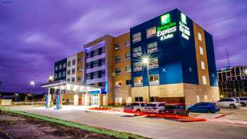 Holiday Inn Express & Suites Dallas Market Ctr - Love Field, an IHG Hotel