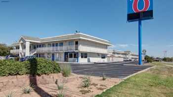 Motel 6 Euless, TX - Dallas