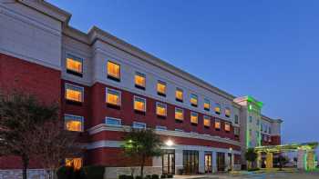 Holiday Inn & Suites McKinney - N Allen, an IHG Hotel