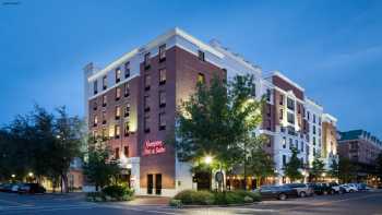 Hampton Inn & Suites Gainesville-Downtown