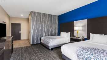 La Quinta Inn & Suites by Wyndham Odessa N. - Sienna Tower