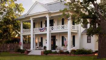 Pecan Manor Bed & Breakfast