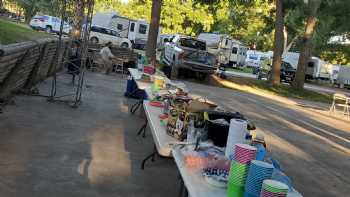 Shady River RV Resort