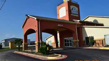 Lone Star Inn & Suites