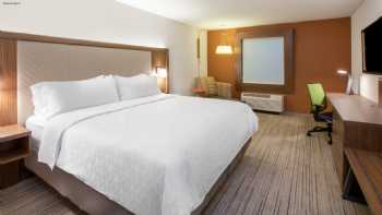 Holiday Inn Express & Suites Longview North, an IHG Hotel