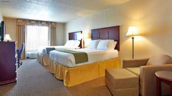 Holiday Inn Express & Suites Hearne, an IHG Hotel