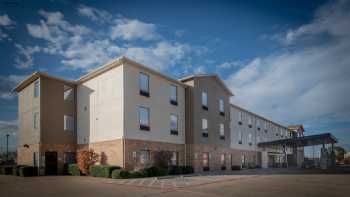 Holiday Inn Express & Suites N Waco Area - West