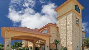 La Quinta Inn & Suites by Wyndham Granbury