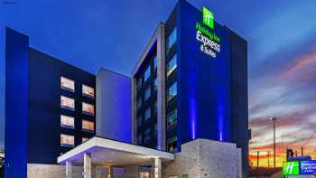 Holiday Inn Express & Suites Houston - N Downtown, an IHG Hotel