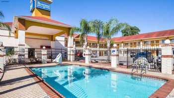 Rodeway Inn & Suites