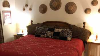 Alamo Inn B&B, Gear & Tours