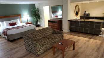 Ramada by Wyndham Houston Intercontinental Airport East