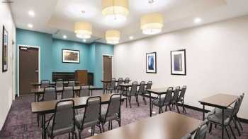 La Quinta Inn & Suites by Wyndham Houston Humble Atascocita