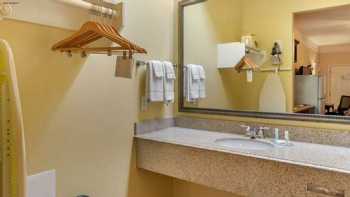 Quality Inn & Suites at The Outlets Mercedes/Weslaco