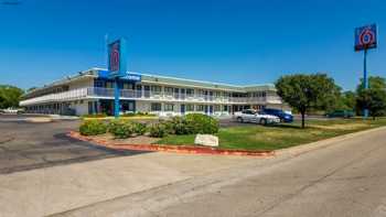 Motel 6 Bellmead, TX - Waco