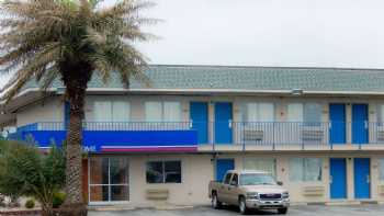 Motel 6 Clute, TX