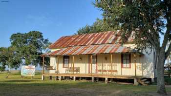 Shiner Hillside Guesthouse