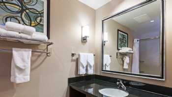 Holiday Inn Plano - the Colony, an IHG Hotel