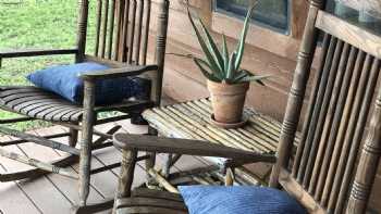 Cabin at Crooked Creek