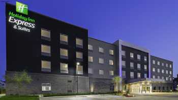 Holiday Inn Express & Suites Lubbock Central - Univ Area, an IHG Hotel