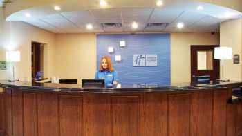 Holiday Inn Express & Suites Lufkin South, an IHG Hotel